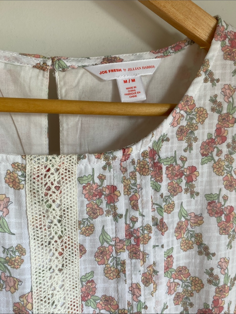 Joe Fresh x Jillian Harris White Floral Tiered Dress with Peach Pink Accents - Picture 5 of 8